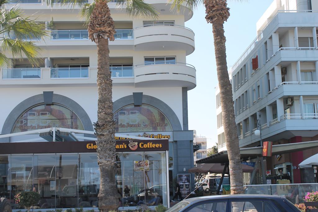 Mama Seaside Apartment 拉纳卡 外观 照片